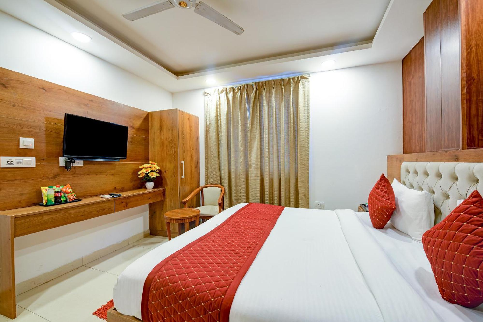 Hotel Grand Qubic Near Delhi Airport New Delhi Exterior photo