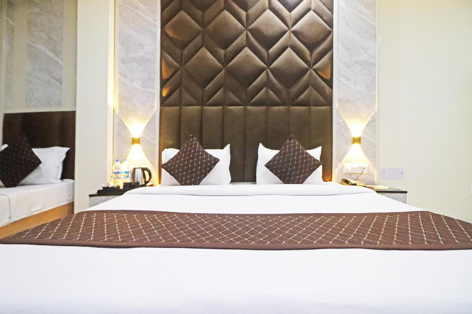 Hotel Grand Qubic Near Delhi Airport New Delhi Exterior photo
